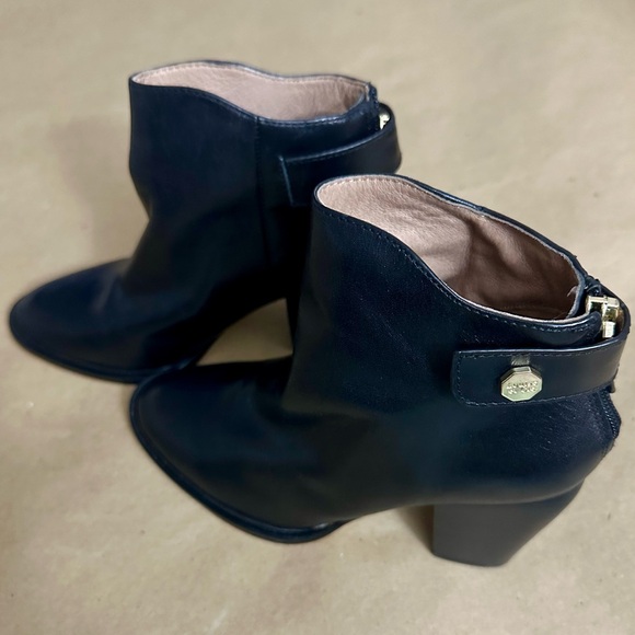 NEW - Louise et Cie Thisbe Black Leather Ankle Boots - Picture 3 of 11